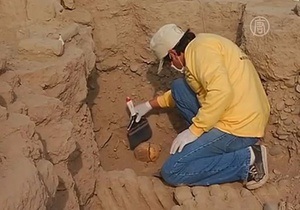 В жилом районе столицы Перу найдены две тысячелетние мумии