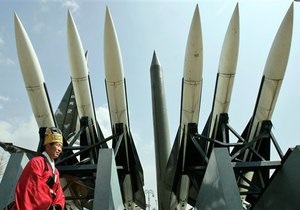 Северная Корея пообещала производить ядерное оружие  по мере необходимости 