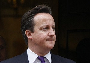 Трое британских министров после увольнения заплакали на глазах у премьера