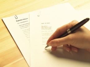 Финансовый кризис: стоит ли менять страховую компанию?