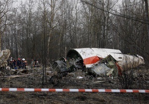 Россия передала Польше 11 томов дела о крушении самолета Качиньского