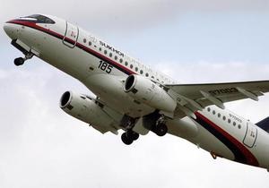 Эксперты назвали причины неудач российского самолета Sukhoi Superjet-100