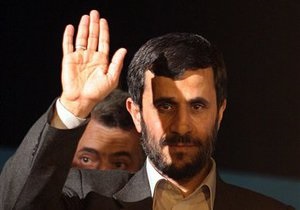 Ахмадинеджад: Ядерная доктрина США может привести к  зубодробительному ответу  от Ирана