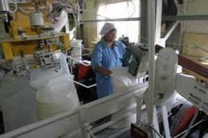 На сахзаводе в Черкасской области рабочего засыпало пятью тоннами свеклы