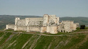 В Сирии авиаударом повредили крепость крестоносцев, внесенную в список ЮНЕСКО