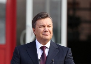 Янукович поздравил родное Енакиево с Днем города
