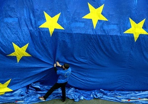 Опрос: Украинцы больше хотят в ЕС, а не в Таможенный союз