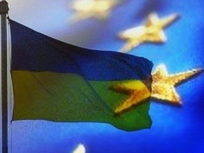 Украина призывает ЕС отменить плату за шенгенские визы для украинцев