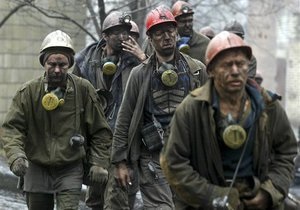 В Донецкой области произошло аварийное отключение вентиляции на шахте, 285 горняков подняты на поверхность