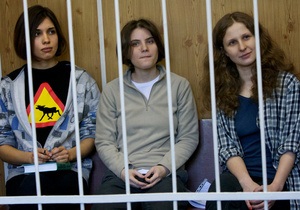 Российские юристы подготовили два новых иска к Pussy Riot