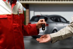 Компания Авто-Киев при покупке автомобиля SEAT дарит сигнализацию