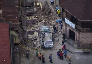 Число жертв мощного землетрясения в Гватемале продолжает расти