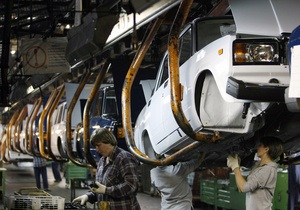 В Украине резко сокращаются объемы продаж автомобилей Lada