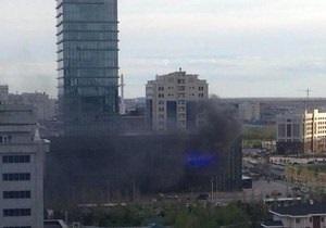 Новости Казахстана - новости Астаны - В столице Казахстана горит медиа-центр: сотни человек эвакуированы - пожар в Астане