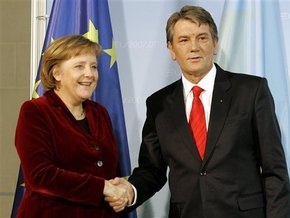 Ющенко пообещал Меркель приехать на газовый саммит