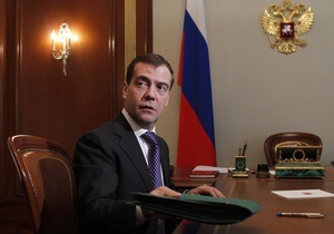Представители творческой интеллигенции России заявили о  параличе  президентства Медведева
