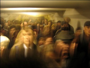 Интерфакс-Украина: В киевском метро интервал между поездами увеличится втрое