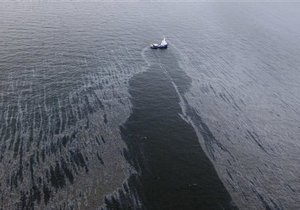 У берегов Омана произошел взрыв на японском нефтяном танкере