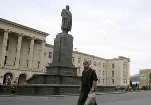 Российские коммунисты намерены установить в Саратове памятник Сталину