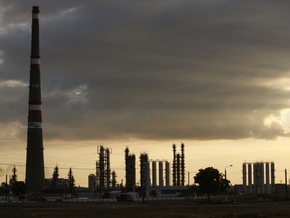 Украинские НПЗ в марте увеличили переработку нефти на 19,2%