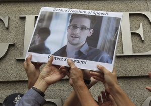 В Шереметьево подтвердили просьбу Сноудена об убежище в России
