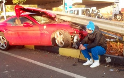 Мілевський потрапив у страшну аварію на своєму Ferrari