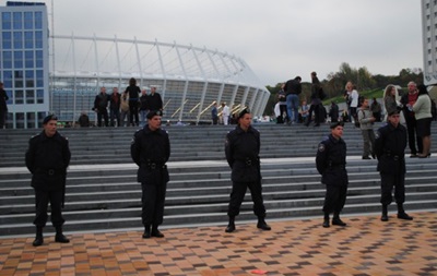 МВД в городе Киеве после матча Украина-Франция  призывают болельщиков не нарушать общественный порядок.