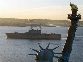 В Севастополь прибыл штабной корабль флота США