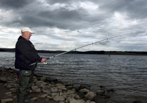 Новости США - странные новости: Жителя США посадили за жульничества на рыболовном конкурсе