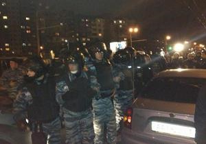 Милиция усилила охрану общественного порядка возле округа №215 в Киеве
