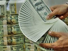 Нацбанк намерен использовать резервы для удержания доллара на уровне 7,4-7,5 грн