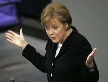 Меркель отменила празднование дня рождения из-за аварии в аэропорту