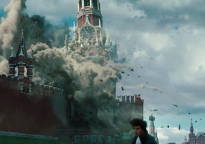 В четвертой части фильма Миссия невыполнима террористы взрывают Кремль