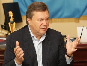 Янукович раскритиковал Тимошенко за украинский язык в школах