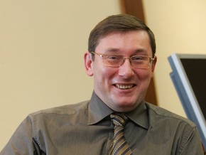 Луценко со смехом рассказал министрам о жестоком убийстве