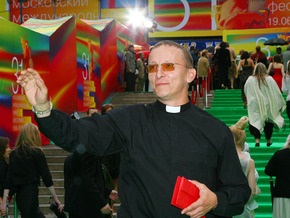 Актер и священник Иоанн Охлобыстин опроверг слухи об отказе от сана