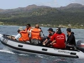 Спасатели обнаружили сигналы черных ящиков разбившегося на Коморских островах аэробуса