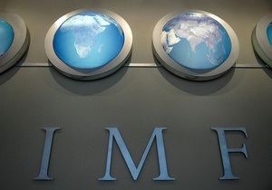 В прошлом году Украина заплатила МВФ рекордную сумму. В 2013-м нужно отдать вполовину больше