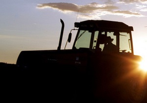 В Херсонской области трактор задавил ученика лицея