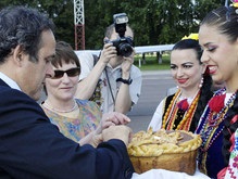 Тимошенко пообещала Платини, что с Евро-2012 все будет хорошо