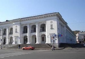 Вход в Гостиный двор пытались заварить, несмотря на присутствие людей внутри (обновлено)