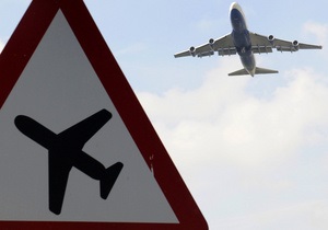 Частный самолет совершил аварийную посадку в аэропорту Харьков