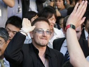 Фронтмен U2 устроился в New York Times