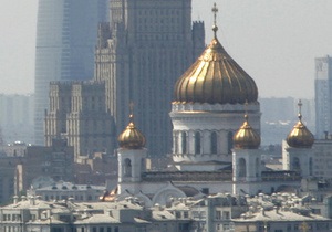 В храме Христа Спасителя в Москве мужчина облил чернилами икону