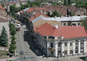 Запорожье и Черновцы сегодня отмечают День города
