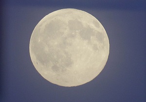 Ученые: Луна возникла из-за космического столкновения
