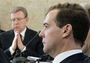 Медведев продолжил полемику с Кудриным: Повышение расходов изменило боевой дух армии РФ