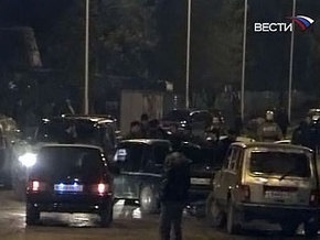 В Грозном подорвали милицейскую машину: один погибший, 13 раненых