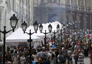 Москва - вторая. Эксперты назвали города с самыми высокими ценами на продукты и услуги для иностранцев