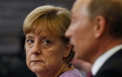 Меркель хоче поговорити з Путіним про Україну